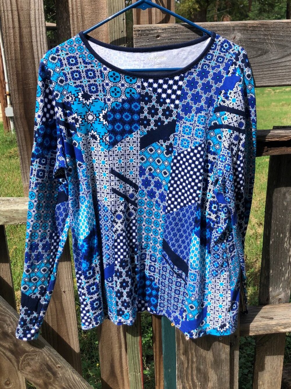 Kim Rogers Blue Patchwork print pullover top, Size Large